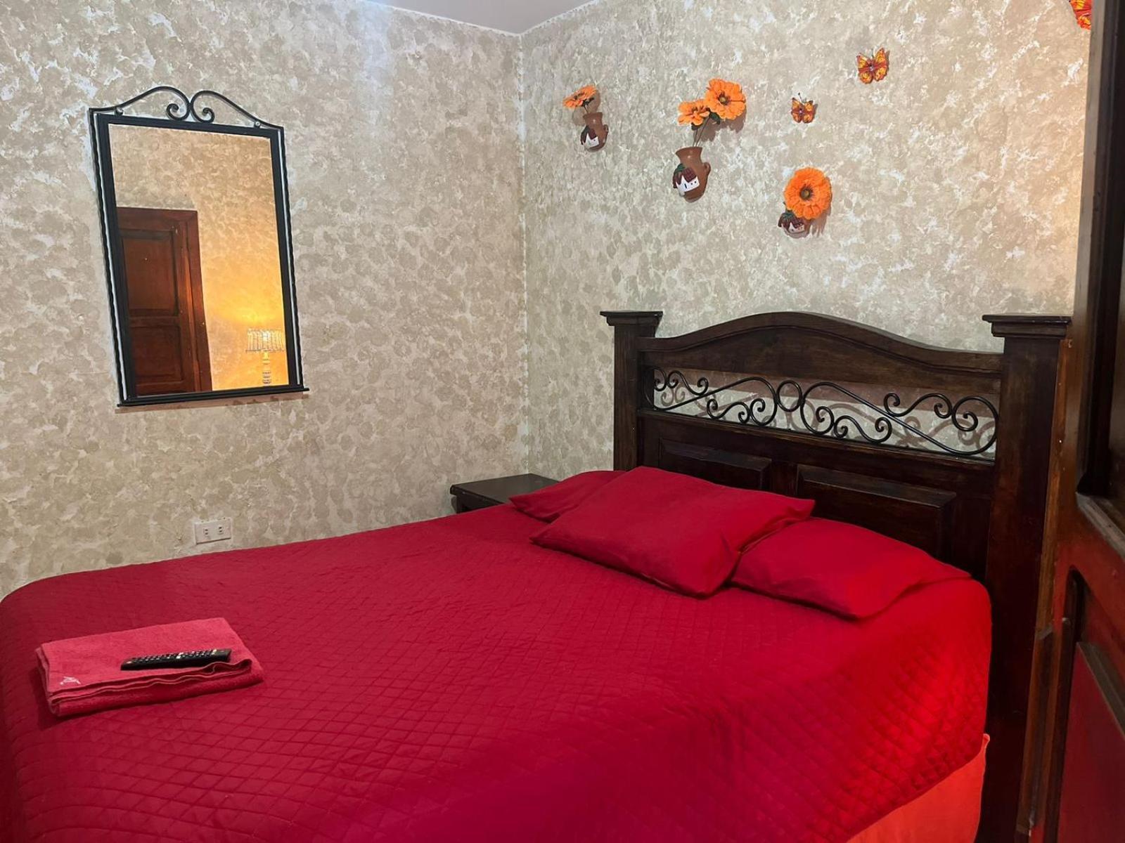 Cristales De Antigua Hotel Cristal ภายนอก รูปภาพ